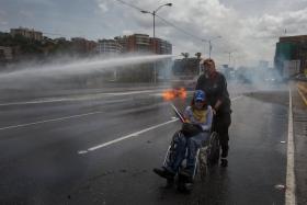 80 MORTOS EM 66 DIAS DE PROTESTOS NA VENEZUELA – OFICIAL