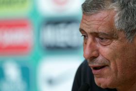 LESÃO DE JOÃO MÁRIO DEIXOU FERNANDO SANTOS “TRISTE”