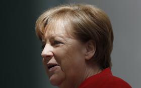 MERKEL FELICITA MACRON PELO “GRANDE SUCESSO” DO SEU PARTIDO NAS LEGISLATIVAS