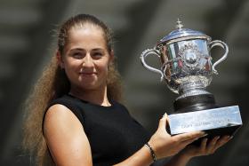 VENCEDORA DE ROLAND GARROS SOBE 35 LUGARES NO ‘RANKING’ MUNDIAL