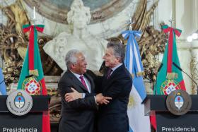PRESIDENTE ARGENTINO DIZ QUE HÁ MAIS “AFETO” DO QUE NEGÓCIOS E POLÍTICA COM PORTUGAL