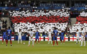FRANÇA VENCE INGLATERRA EM JOGO DE HOMENAGEM ÀS VÍTIMAS DE MANCHESTER E LONDRES