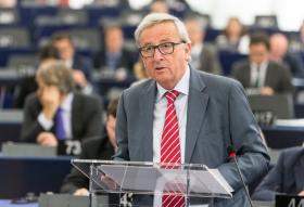 UNIÃO EUROPEIA NÃO VAI RENEGOCIAR ACORDO DE PARIS SOBRE O CLIMA, GARANTE JUNCKER