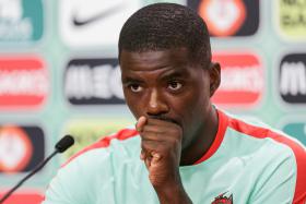 WILLIAM CARVALHO ASSUME O SONHO DE CONQUISTAR A TAÇA DAS CONFEDERAÇÕES