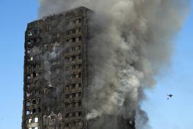 ‘MAYOR’ DE LONDRES EXIGE PUBLICAÇÃO DO RELATÓRIO AO INCÊNDIO AINDA “ESTE VERÃO”