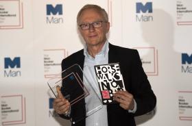 ESCRITOR ISRAELITA DAVID GROSSMAN VENCE O MAN BOOKER INTERNATIONAL PRIZE