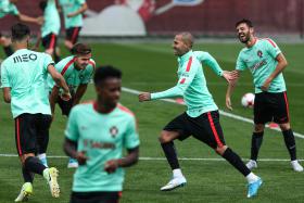 TODOS DISPONÍVEIS NO PRIMEIRO TREINO DE PORTUGAL NA RÚSSIA PARA A TAÇA DAS CONFEDERAÇÕES