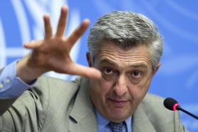 ALTO COMISSÁRIO DA ONU PARA OS REFUGIADOS EXORTA PAÍSES A ABRIREM AS PORTAS