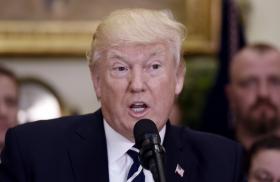 DEMITIRAM-SE SEIS ESPECIALISTAS QUE ACONSELHAVAM TRUMP SOBRE LUTA CONTRA A SIDA