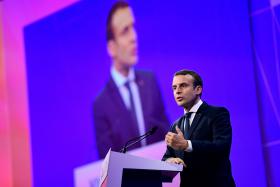 PARTIDO DO PRESIDENTE MACRON E ALIADO AMPLAMENTE FAVORITOS NA SEGUNDA VOLTA DAS LEGISLATIVAS