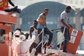 MIGRAÇÕES: MAIS DE 8.000 MIGRANTES SOCORRIDOS EM 48 HORAS – GUARDA COSTEIRA LÍBIA