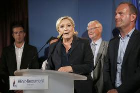FRANÇA LE PEN DIZ QUE FRENTE NACIONAL É “ÚNICA FORÇA DE RESISTÊNCIA” NO PARLAMENTO FRANCÊS