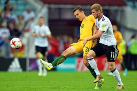 CAMPEÃ MUNDIAL ALEMANHA VENCEU AUSTRÁLIA POR 3-2 NA TAÇA DAS CONFEDERAÇÕES