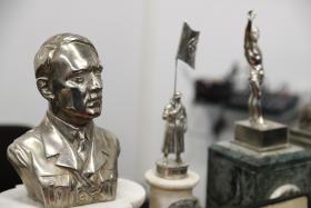 DESCOBERTA NA ARGENTINA COLEÇÃO DE SUPOSTOS ARTEFACTOS ORIGINAIS NAZIS