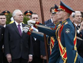 PRESIDENTE DO BRASIL ENTRA COM DOIS PROCESSOS CONTRA EMPRESÁRIO QUE O ACUSA DE CORRUPÇÃO