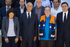 MARCELO REBELO DE SOUSA, MINISTROS E AUTARCAS CUMPRIRAM MINUTO DE SILÊNCIO EM PEDRÓGÃO GRANDE