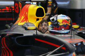 DANIEL RICCIARDO CONQUISTA PRIMEIRO TRIUNFO DO ANO NO GP DO AZERBAIJÃO