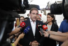 “PEÇO DESCULPA POR TER USADO INFORMAÇÃO NÃO CONFIRMADA” — PASSOS COELHO