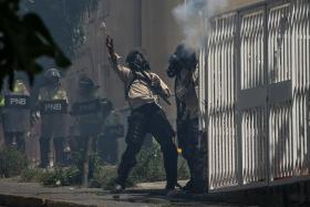 VENEZUELA: TIROS CONTRA MINISTÉRIO E GRANADAS CONTRA SUPREMO TRIBUNAL A PARTIR DE HELICÓPTERO