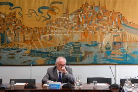 DESCIDA DO DESEMPREGO É “CONSTATAÇÃO” DA RECUPERAÇÃO DA ECONOMIA – VIEIRA DA SILVA