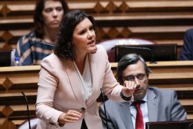 CRISTAS DIZ QUE “CONFIANÇA ESTÁ DESTRUÍDA” ATÉ QUE COSTA TENHA “PALAVRA POLÍTICA”