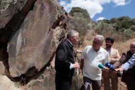 EQUIPA TÉCNICA VAI AVALIAR CONSEQUÊNCIAS DE VANDALISMO OCORRIDO NO CÔA – MINISTRO