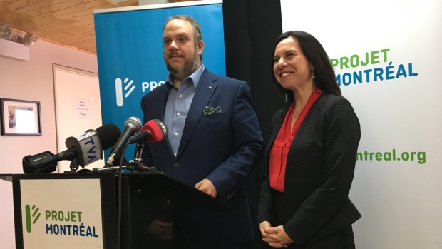 Benoit Dorais anunciou na quarta-feira que vai juntar-se ao Projet Montréal, liderado por Valérie Plante (à direita). (Elias Abboud / CBC)