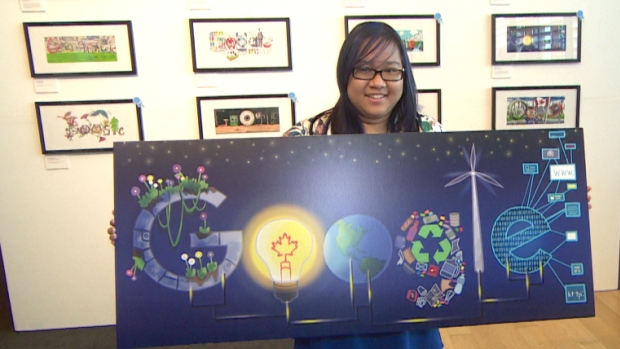 A estudante da escola secundária católica Madonna, Jana Panem, levou a melhor sobre milhares de jovens artistas para vencer o segundo concurso anual Doodle 4 Google. (Martin Trainor / CBC)