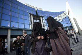 TRIBUNAL DOS DIREITOS HUMANOS VALIDA PROIBIÇÃO BELGA DE COBRIR O ROSTO EM PÚBLICO