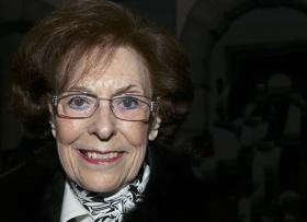 LIVRO DE MEMÓRIAS E REFLEXÕES DA ATRIZ CARMEN DOLORES APRESENTADO EM LISBOA