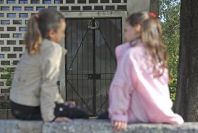 TRÊS POR CENTO DAS CRIANÇAS COM IDADE PARA 1.º CICLO NÃO ESTAVAM MATRICULADAS EM 2015