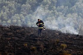 FOTOGRAFIAS VALEM DONATIVOS PARA OS BOMBEIROS, HOJE E QUINTA-FEIRA, EM LISBOA