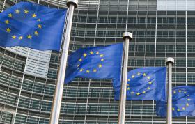 BRUXELAS AGRAVA PROCESSOS CONTRA REPÚBLICA CHECA, HUNGRIA E POLÓNIA DEVIDO A REFUGIADOS