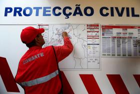 MAIS DE 50 PESSOAS RETIRADAS PELA AMEAÇA DE FOGO EM CARRAZEDA DE ANSIÃES