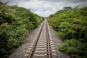 LINHA FERROVIÁRIA DA BEIRA BAIXA CORTADA ENTRE ABRANTES E VILA VELHA DE RÓDÃO DEVIDO A INCÊNDIO