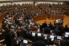 PS, PSD E CDS APROVAM LEI SOBRE ACESSO A METADADOS DAS SECRETAS, PCP, BE E PEV CONTRA