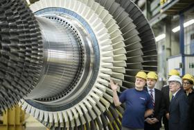 SIEMENS REDUZ ATIVIDADES NA RÚSSIA DEVIDO A DESVIO DE TURBINAS PARA A CRIMEIA