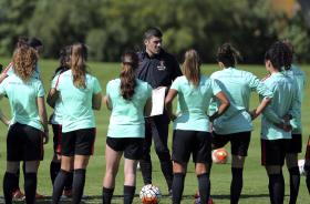 PORTUGAL PERDE COM INGLATERRA E FICA FORA DOS QUARTOS DE FINAL