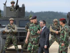 PRESIDENTE DA COMISSÃO DE DEFESA COMPREENDE REVOLTA DE OFICIAIS MAS APELA A CONTENÇÃO