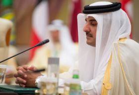 EMIR DO QATAR ACEITA DIALOGAR PARA RESOLVER A CRISE, SOB CONDIÇÕES