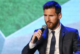 MESSI PROLONGA CONTRATO COM O FC BARCELONA ATÉ 2021