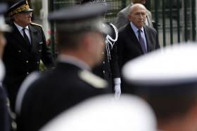 GOVERNO FRANCÊS PREPARA ENCERRAMENTO DE 3 MESQUITAS POR INCITAMENTO AO TERRORISMO