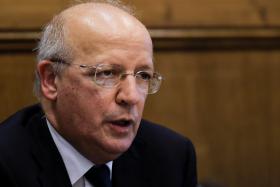 SANTOS SILVA DIZ SER “MUITO CURIOSO” VER CRÍTICAS DOS QUE “FORAM INCAPAZES” DE CUMPRIR METAS ORÇAMENTAIS