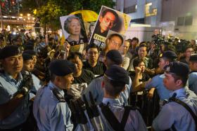 MÉDICOS ESTRANGEIROS CONVIDADOS A IREM À CHINA EXAMINAR SAÚDE DE NOBEL DA PAZ LIU XIAOBO