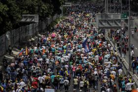 VENEZUELA: PELO MENOS QUATRO MORTOS EM PROTESTOS ANTIGOVERNAMENTAIS