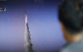 COREIA DO NORTE LANÇA NOVO MÍSSIL BALÍSTICO, DIZ SEUL