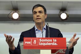 SOCIALISTAS ESPANHÓIS PEDEM DEMISSÃO DE RAJOY POR AFETAR PRESTÍGIO DO PAÍS