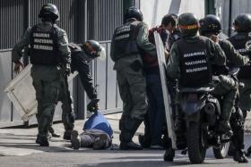 VENEZUELA: IGREJA CATÓLICA ADVERTE QUE GOVERNO SE PREPARA PARA CONSOLIDAR A “DITADURA”