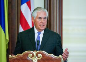 EUA INSTAM RÚSSIA A DAR PRIMEIRO PASSO PARA DESANUVIAR SITUAÇÃO NA UCRÂNIA