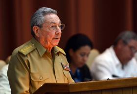POSTURA DE EUA PARA COM CUBA REPRESENTA “RECUO” NAS RELAÇÕES BILATERAIS — RAUL CASTRO